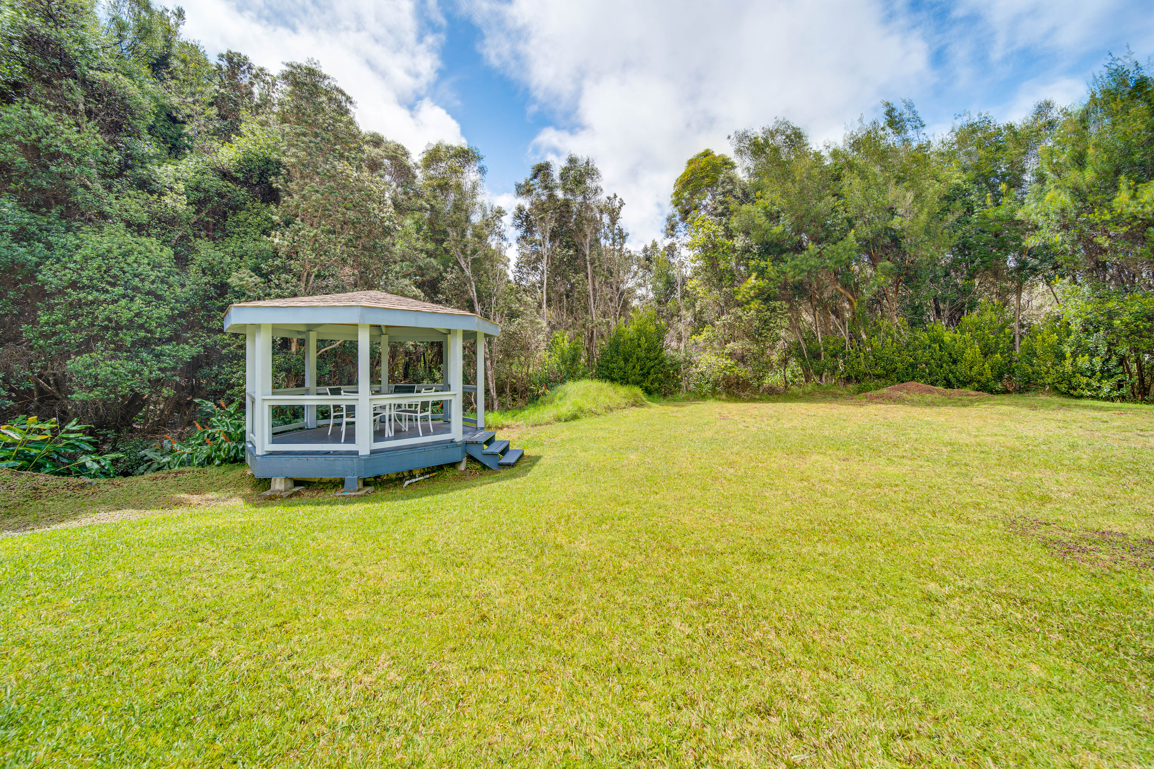 2 Mi to Hawaii Volcanoes Nat'l Park: Tranquil Home