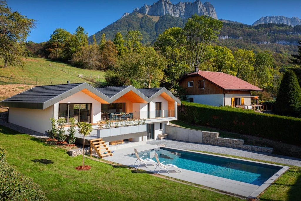 View of the property