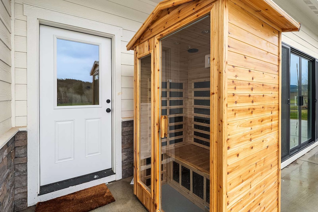  A private wooden sauna for the ultimate relaxation! Unwind and warm up after a day of exploring the winter wonderland surrounding the home.