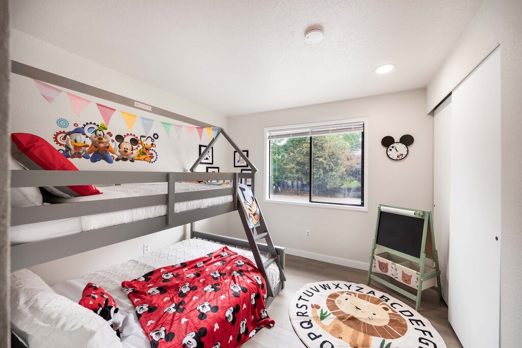 Another kids room! Parent's paradise
