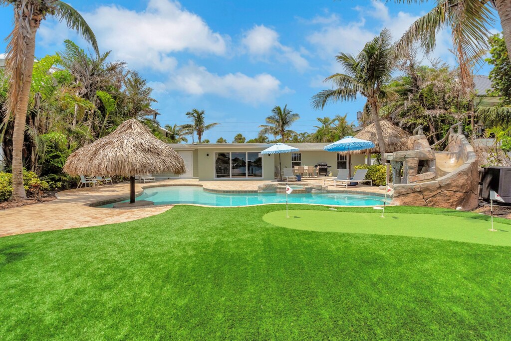 Tortuga Bay by AMI Locals