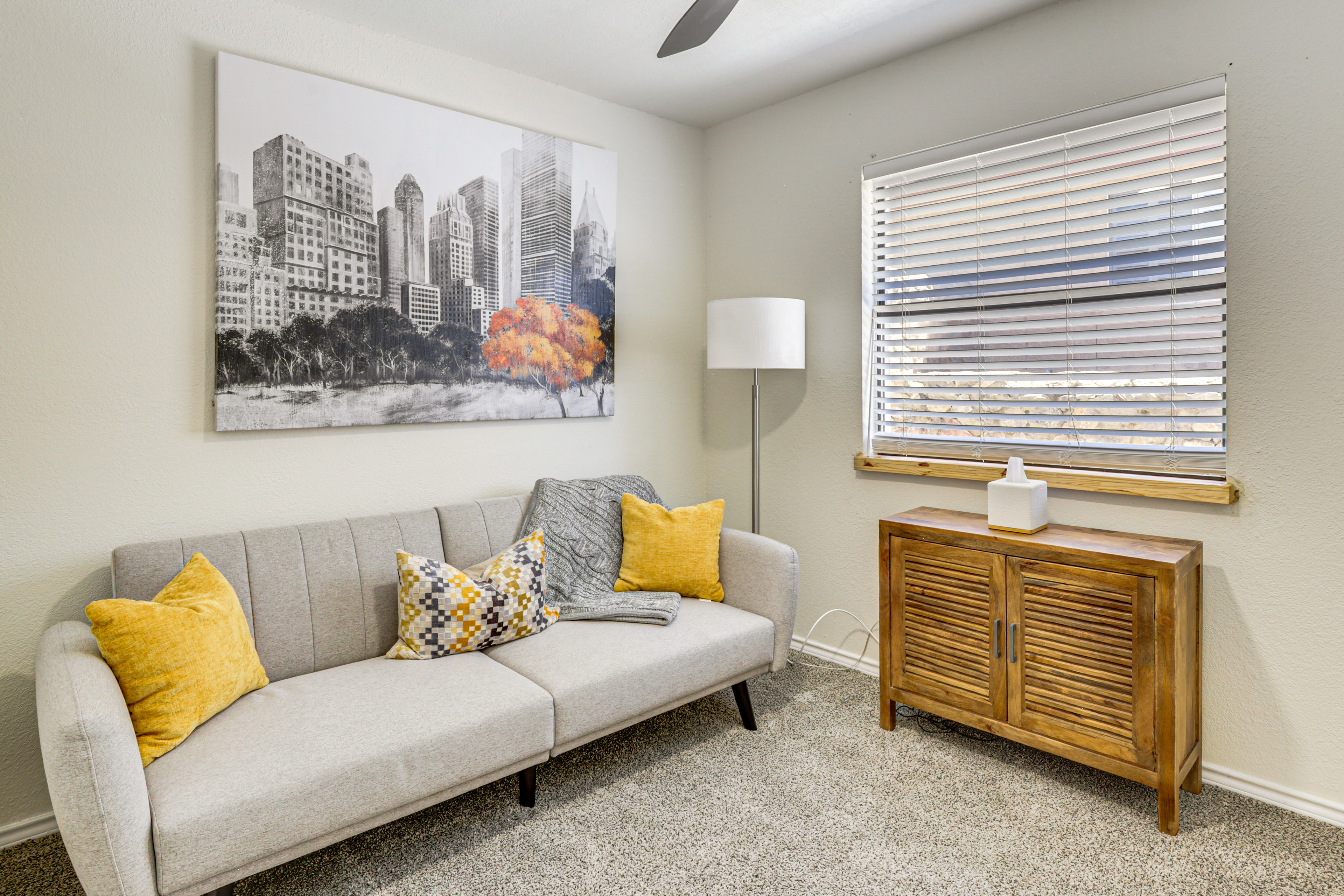 El Paso Oasis Near Franklin Mountains State Park