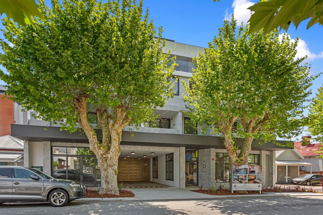 Luxe Living | Instaworthy city views from rooftop!