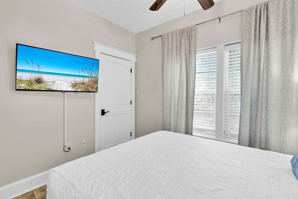 Guest bedroom