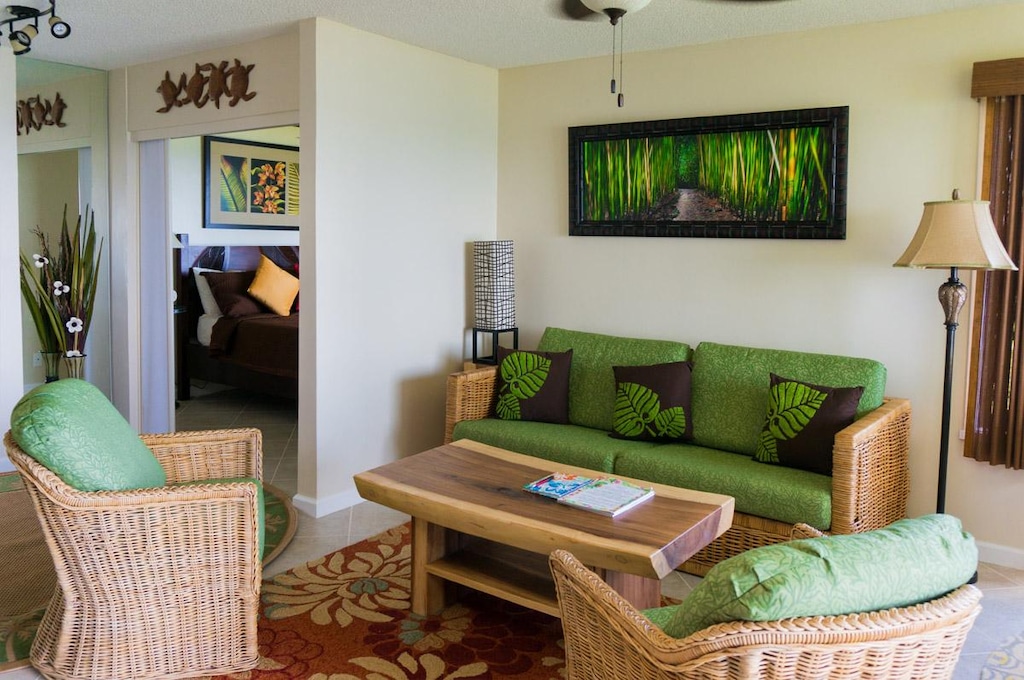 Sealodge G4 | Sealodge Kauai condos |  Kick back in the living room after a long day