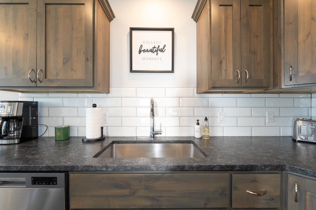 Lots of Counter Space | Upper Level