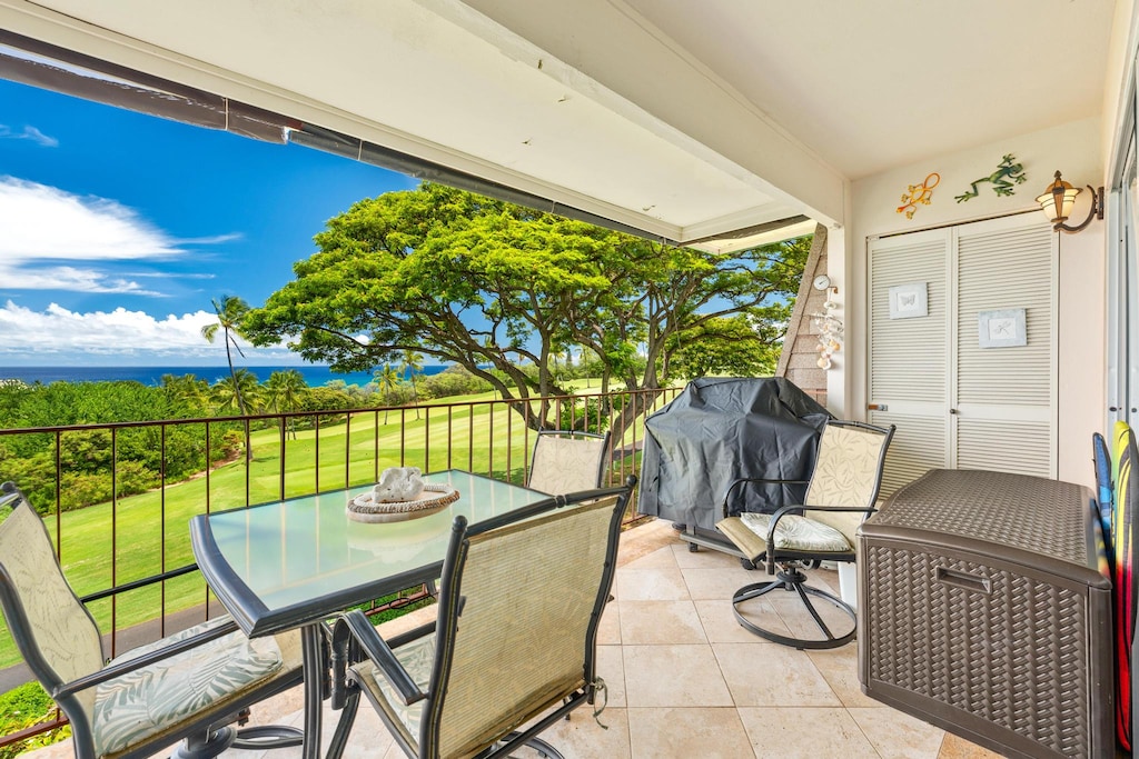Sip your morning coffee on your private balcony while gazing across the emerald golf course to the sparkling ocean beyond.