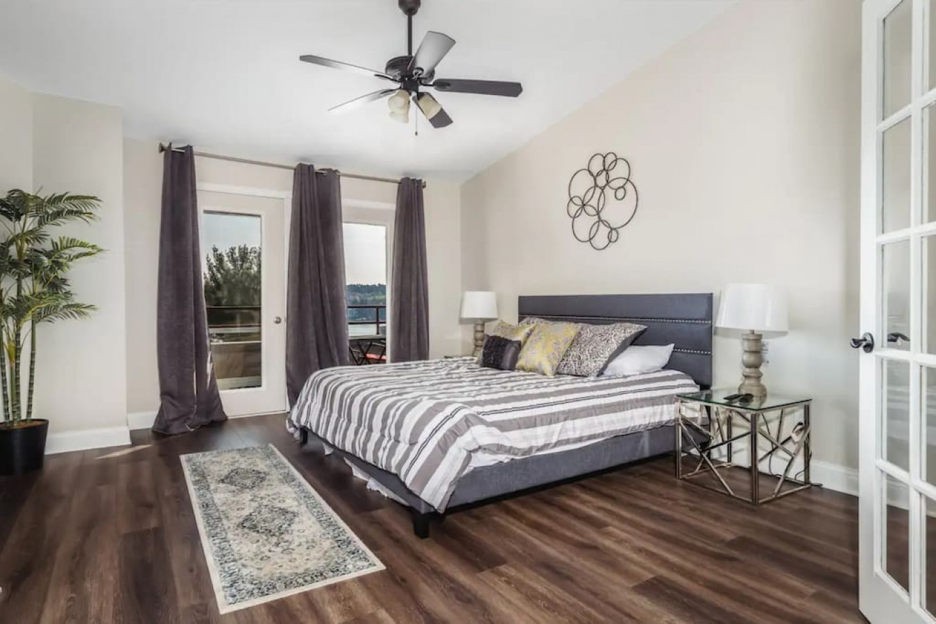 Luxury Lake Delton Boat Slip Indoor Outdoor pool and hot tub