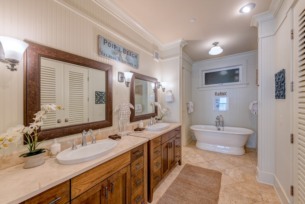 A large soaking tub to enjoy after a day at the beach