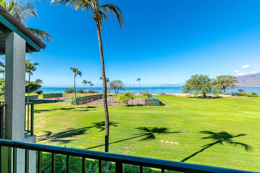 Four Regulation Tennis Courts to Enjoy a Match 