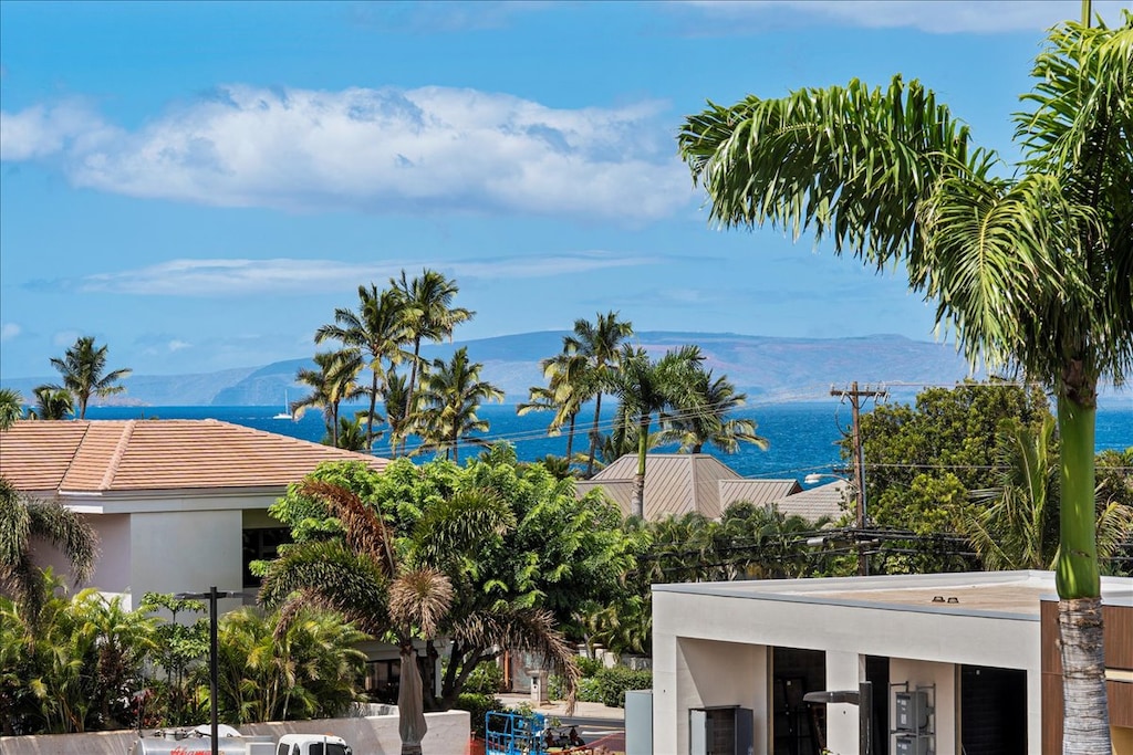 Views of Kaho'olawe Island from your private lanai