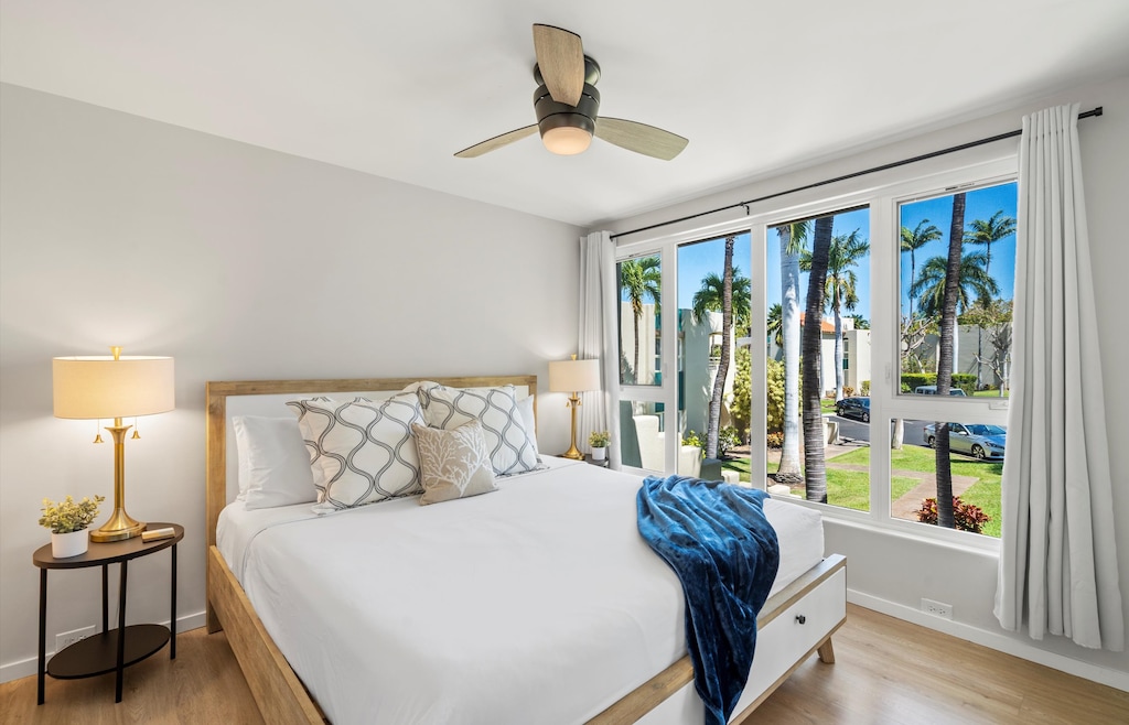 Guest bedroom with a king size bed