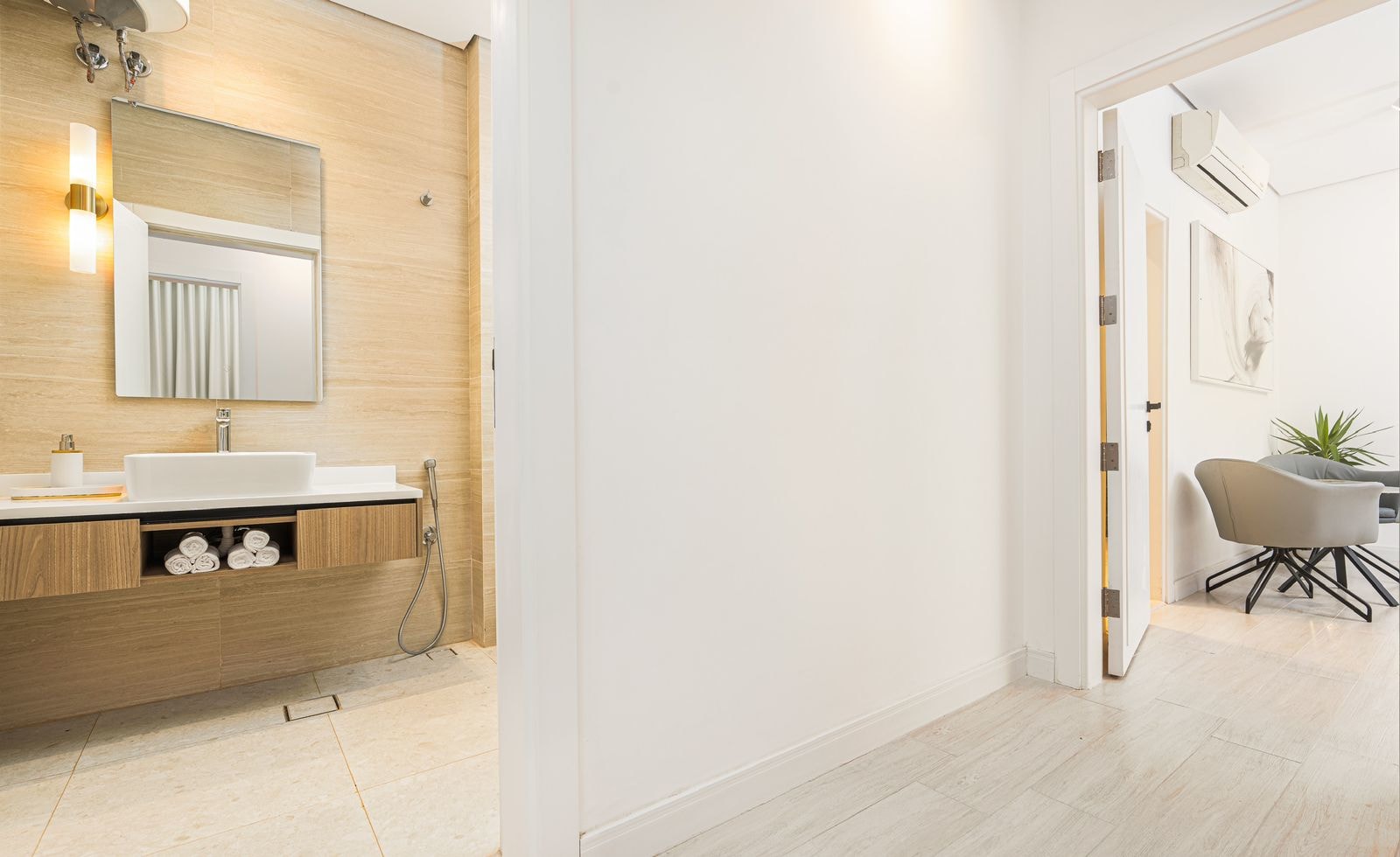 Lovely & Stylish 2-bedroom Flat in Almughrizat