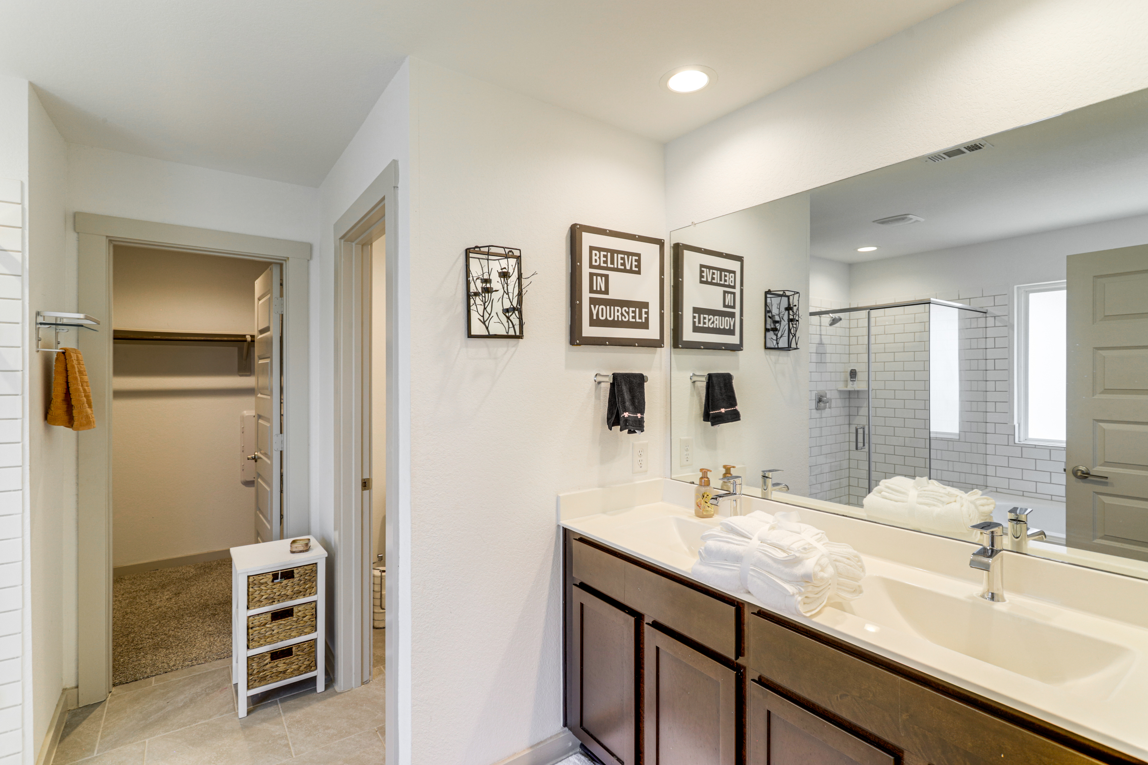 Fenced Yard & Home Office: Quiet Home in Richmond