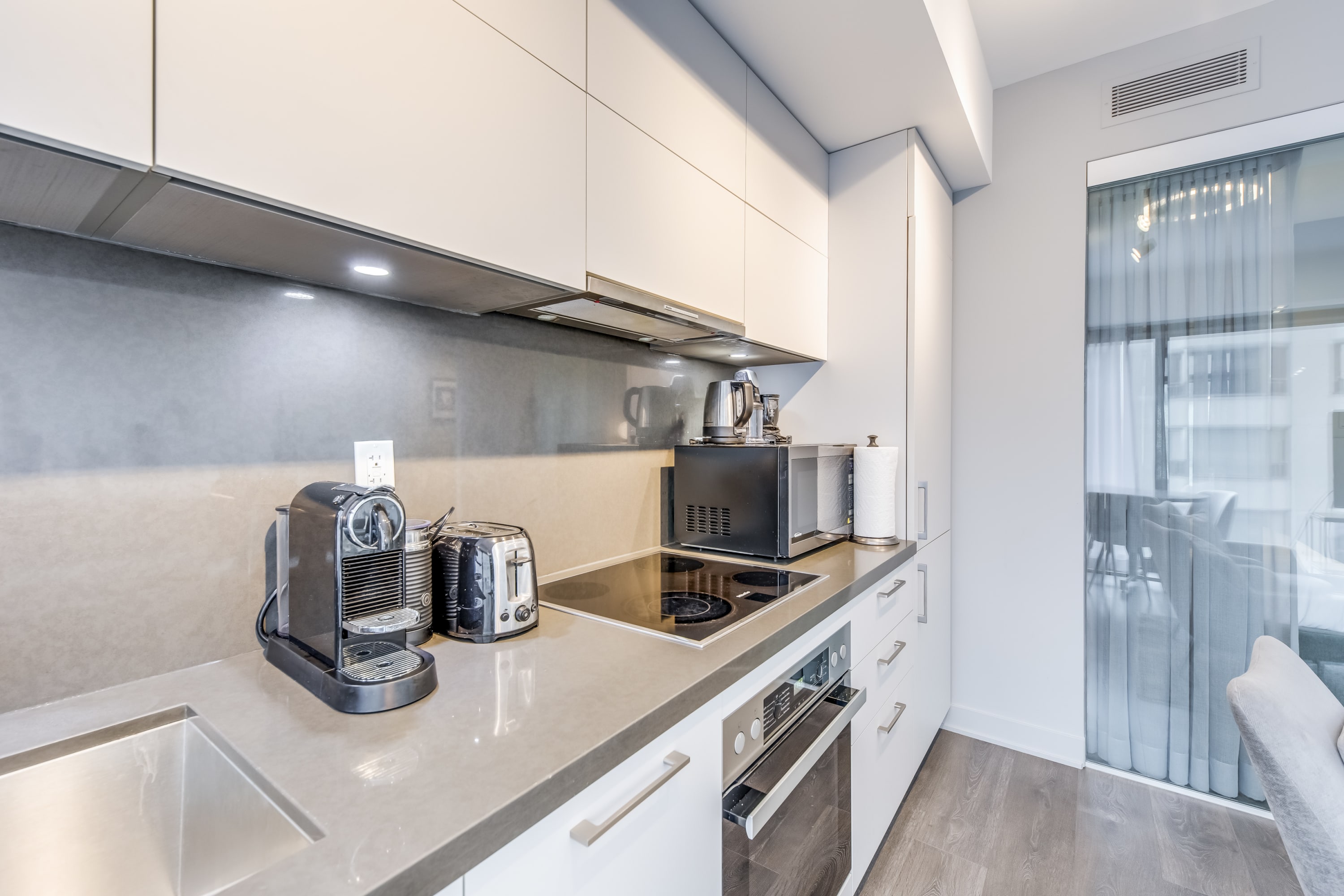 Yorkville's Residence on Cumberland