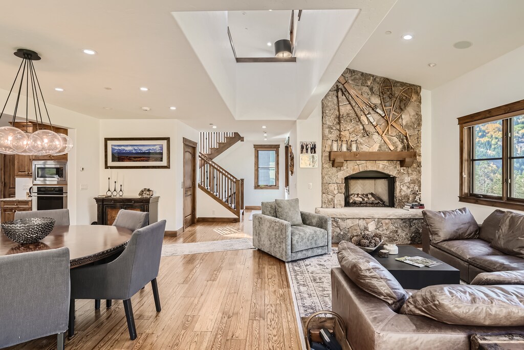 Spacious living area