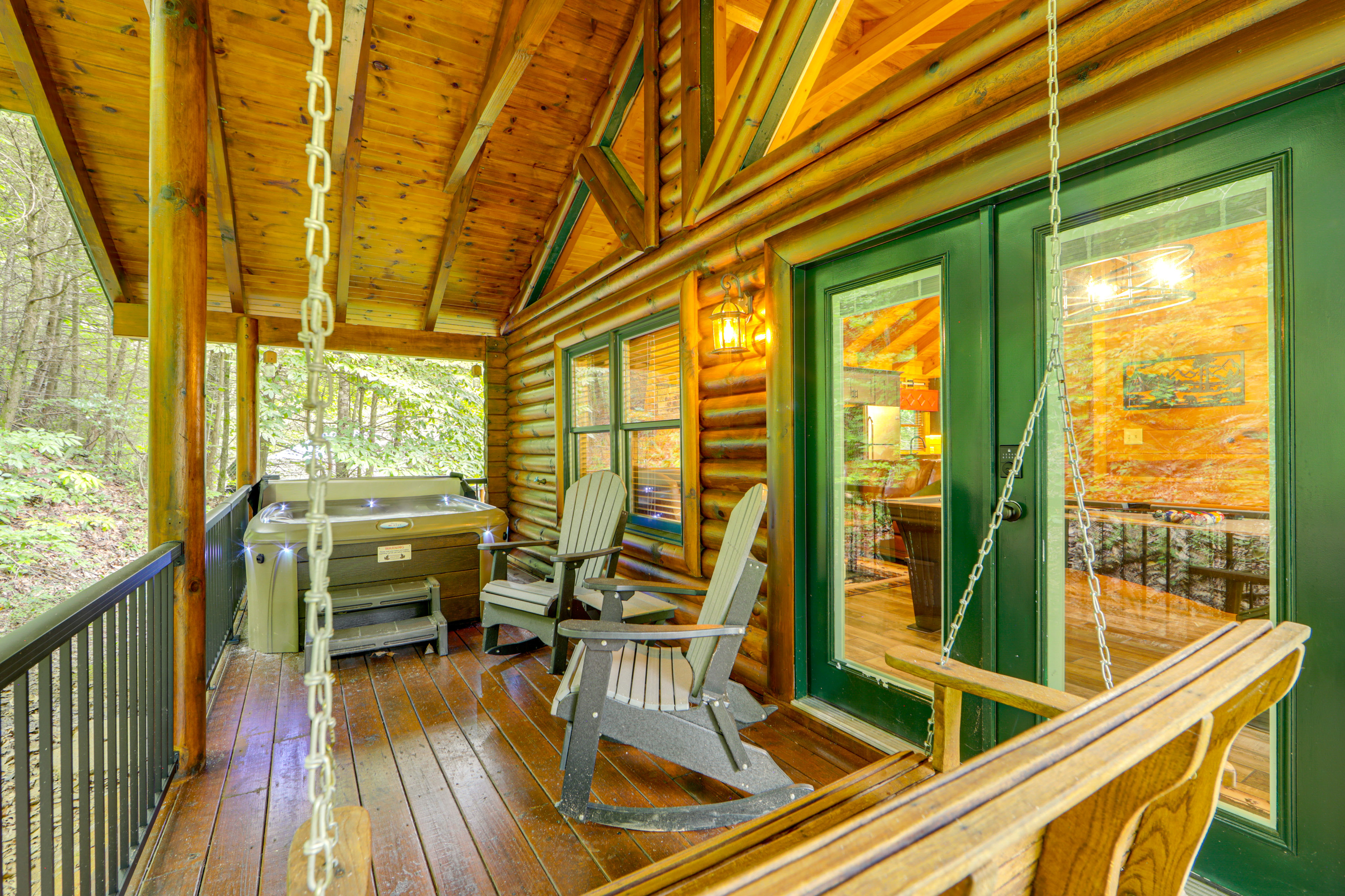 1 Mi to Dtwn Gatlinburg: Hot Tub Haven in Smokies!