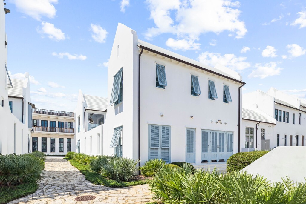 Array_97SouthCharlesSt-17