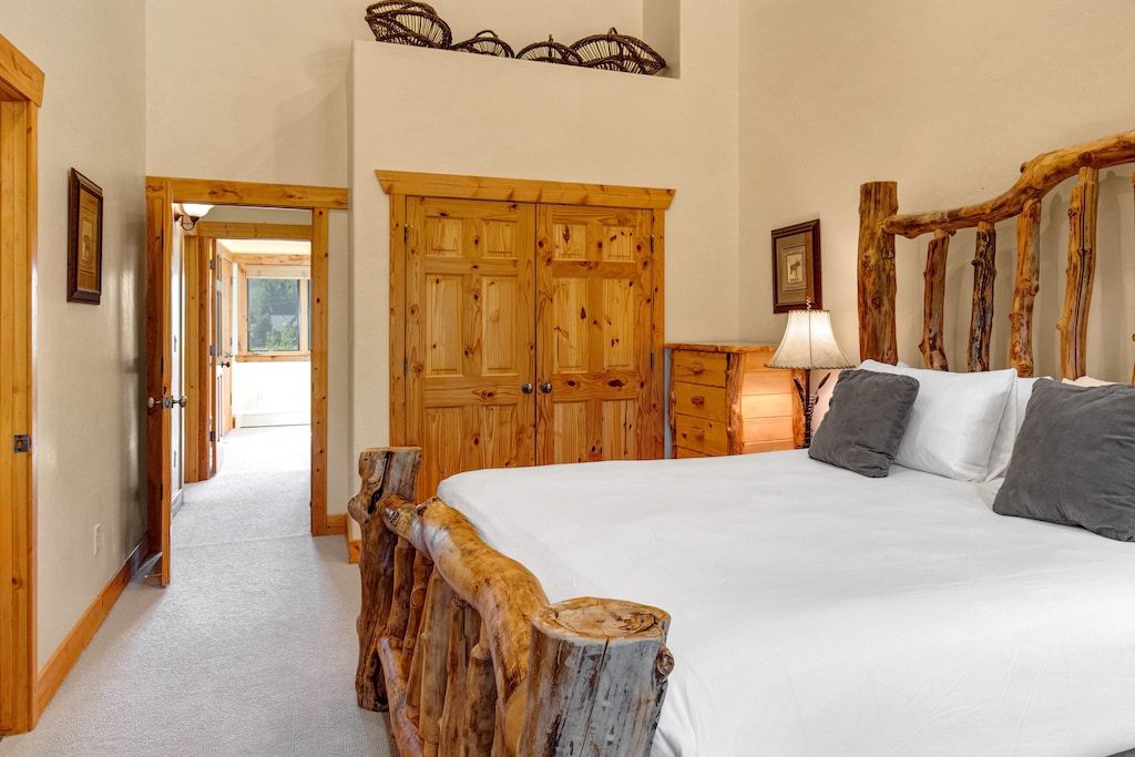 The main suite with a king-size bed  and spacious closet.