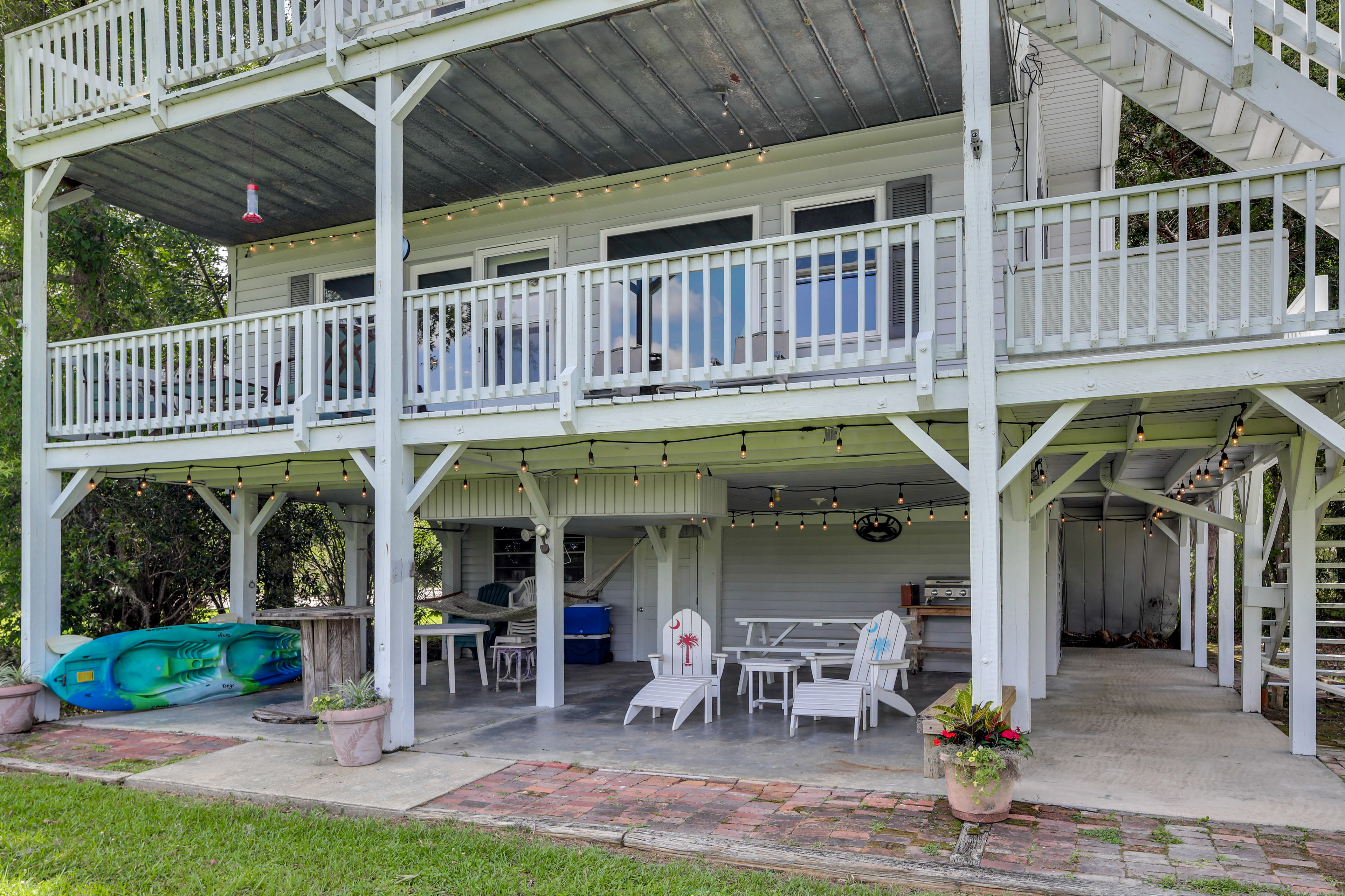 Spacious Riverfront Cottage w/ Dock in Green Pond!