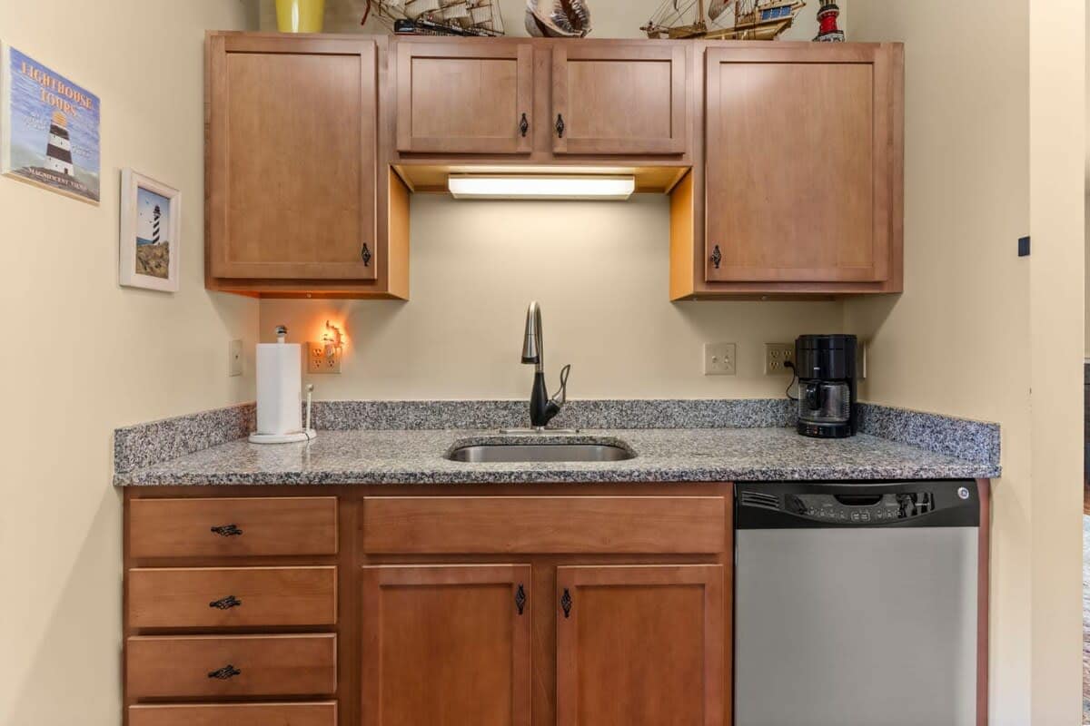 Fully equipped kitchen perfect for cooking and enjoying home-cooked meals.