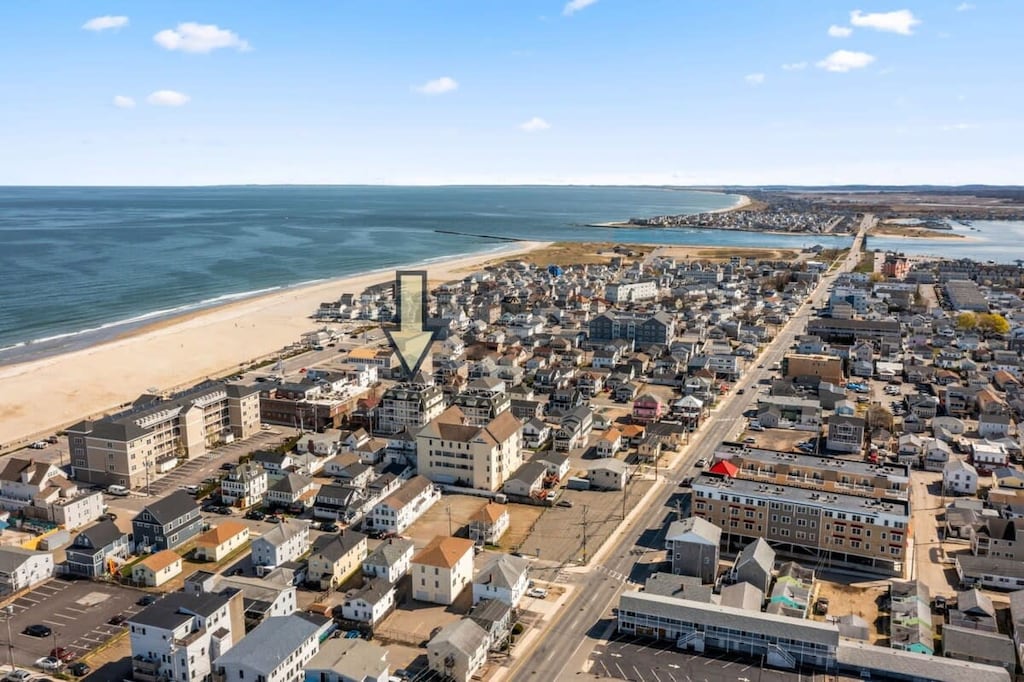 Aerial view of our condo, just steps to the beach, boardwalk and top attractions.