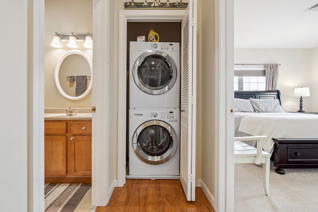 Stackable washer and dryer