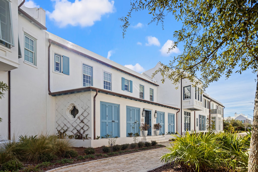 47 Whalebone Alley Photo 08