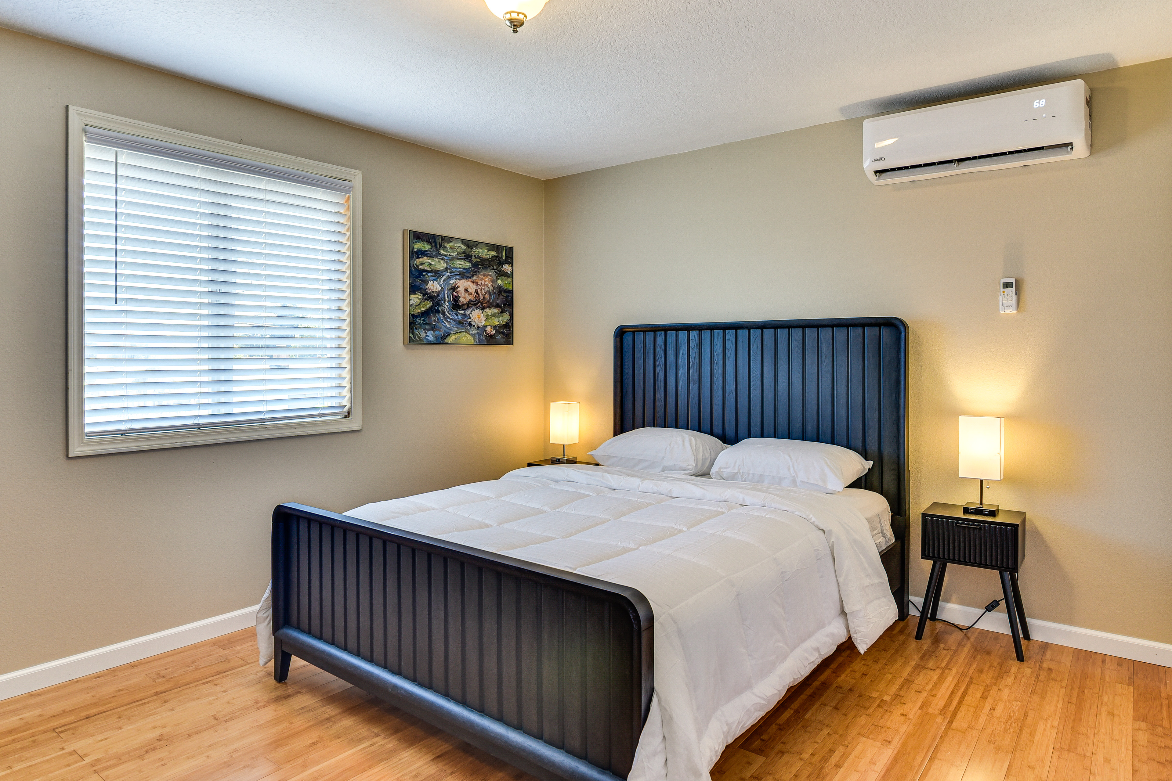 Private Outdoor Space 9 Mi to Downtown Vancouver!