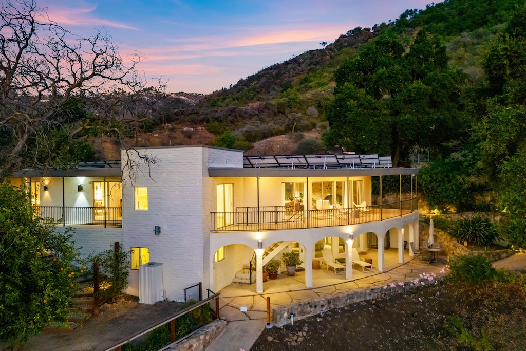 Welcome to you Malibu getaway!