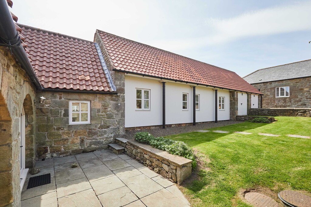 Blue Barn, Warenton - Host & Stay