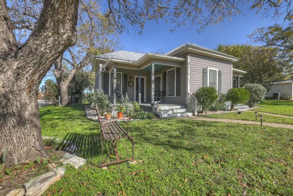 Beautiful front yard.