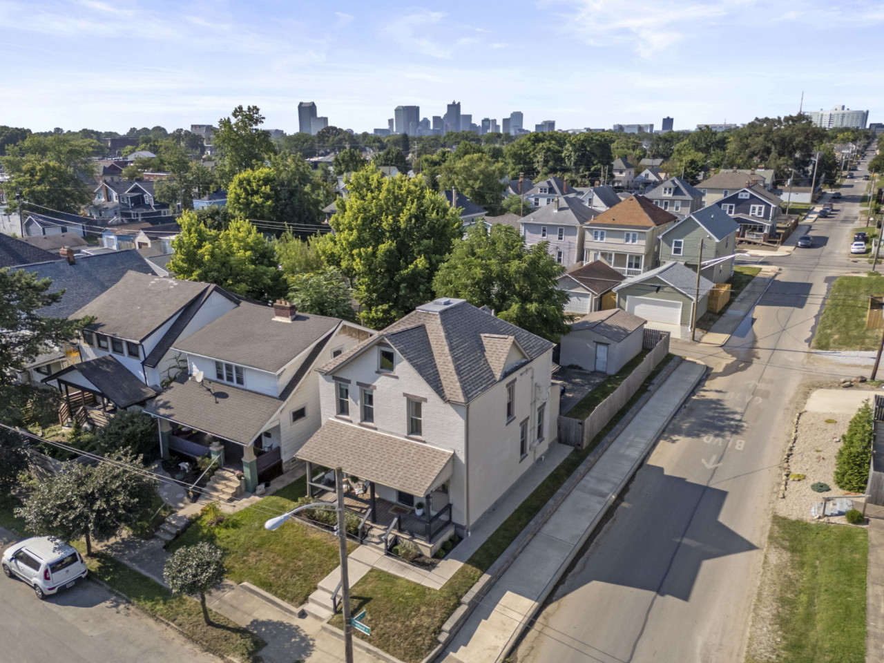 Hanford House: Hot Tub|Sauna|Bar|Sleeps 8