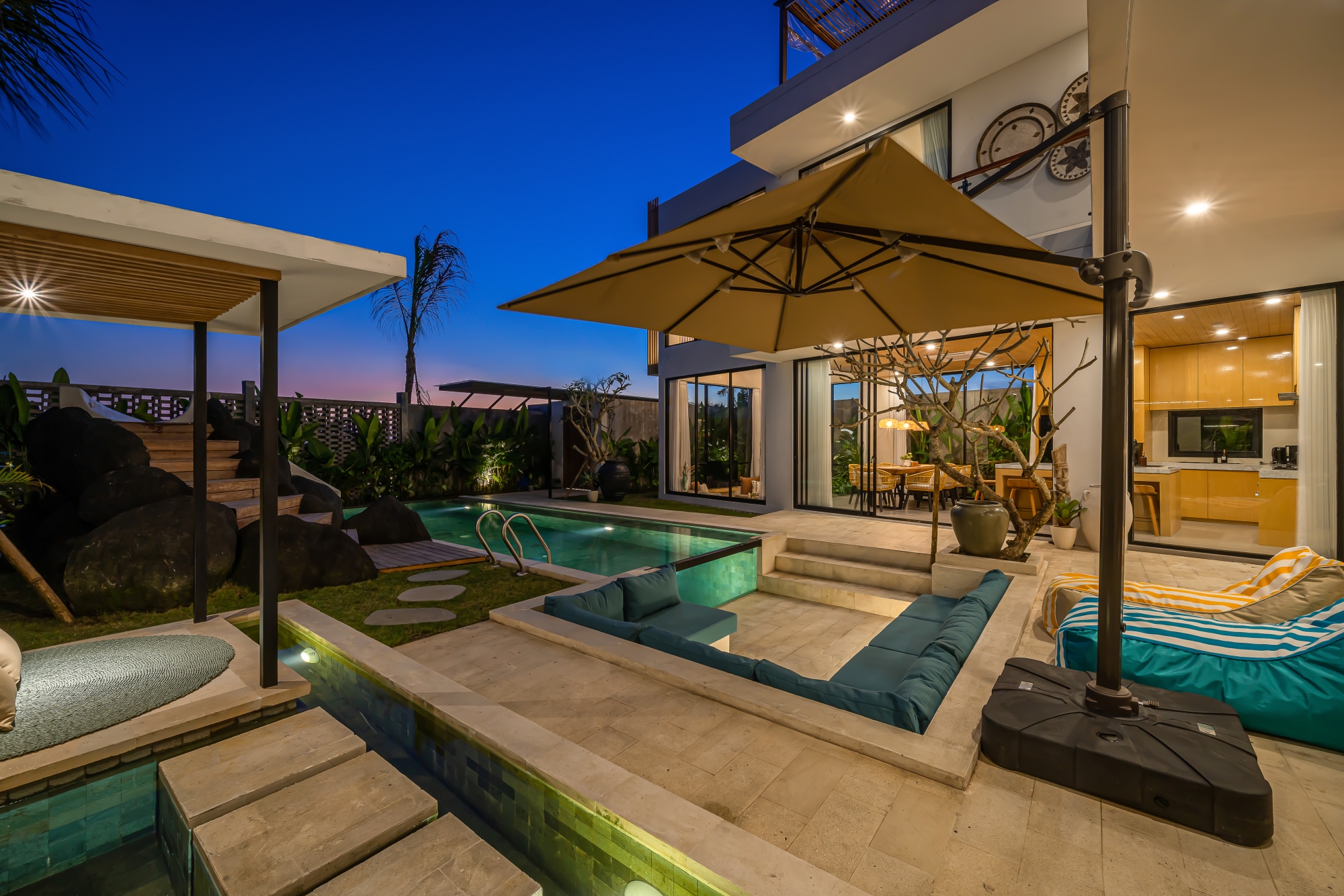 Villa Lumira - Breathtaking 4BR Villa w/ Slide & Rice Field Views