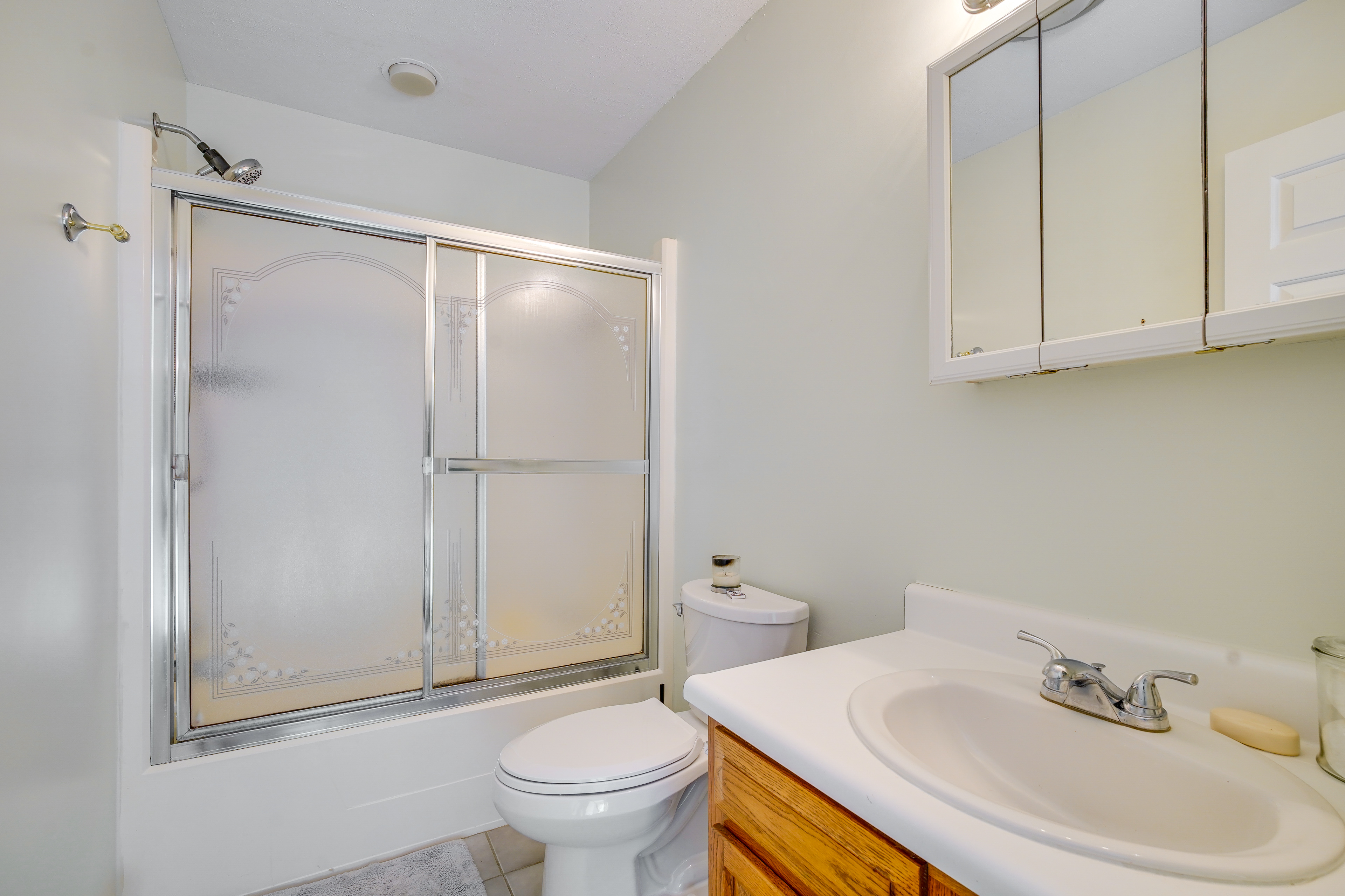 2 Blocks to Beach: Walkable Woodmont Village Home