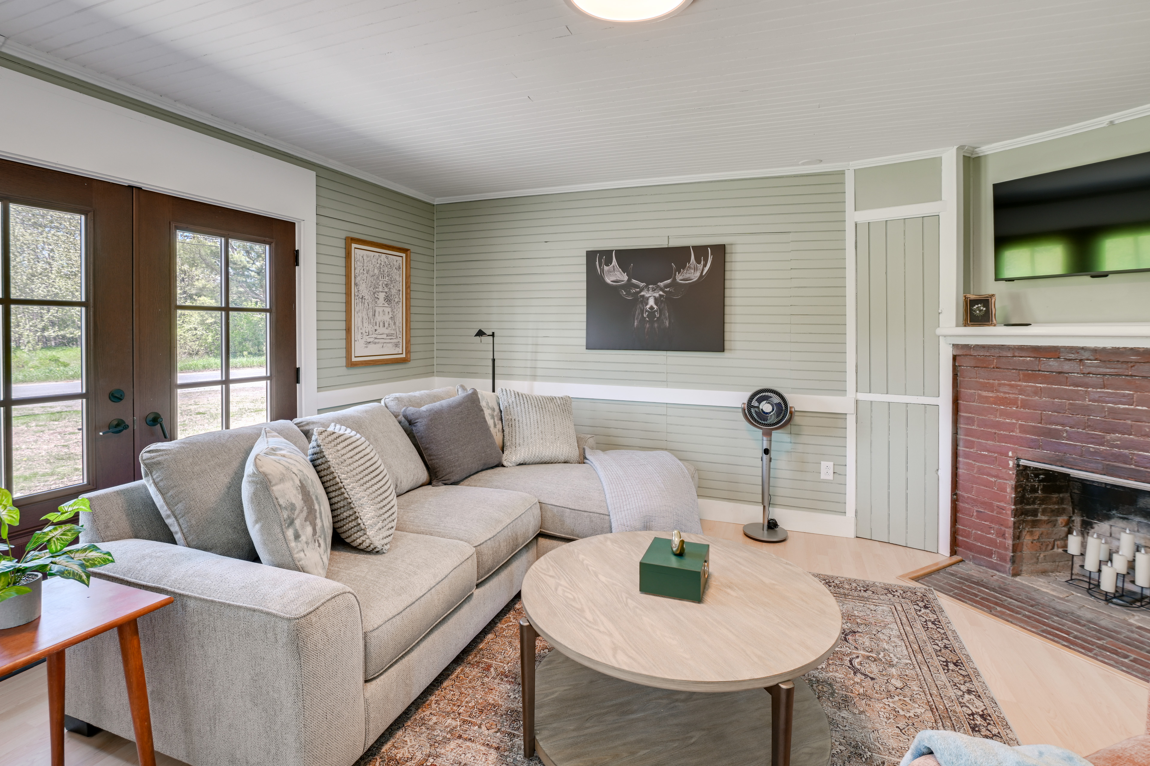 Pond Views: Spacious Family Home in Presque Isle!