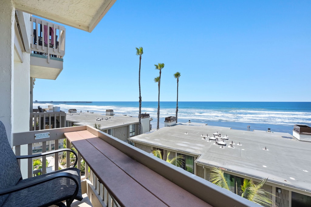 Unwind on the balcony with panoramic views—perfect for evening dinners or a peaceful morning coffee.