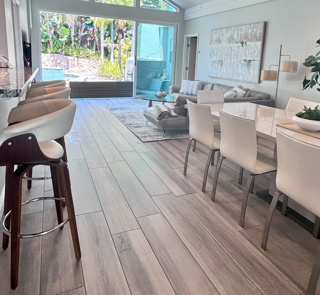 From sit-down dinners to casual breakfasts, enjoy meals at the dining table or bar.
