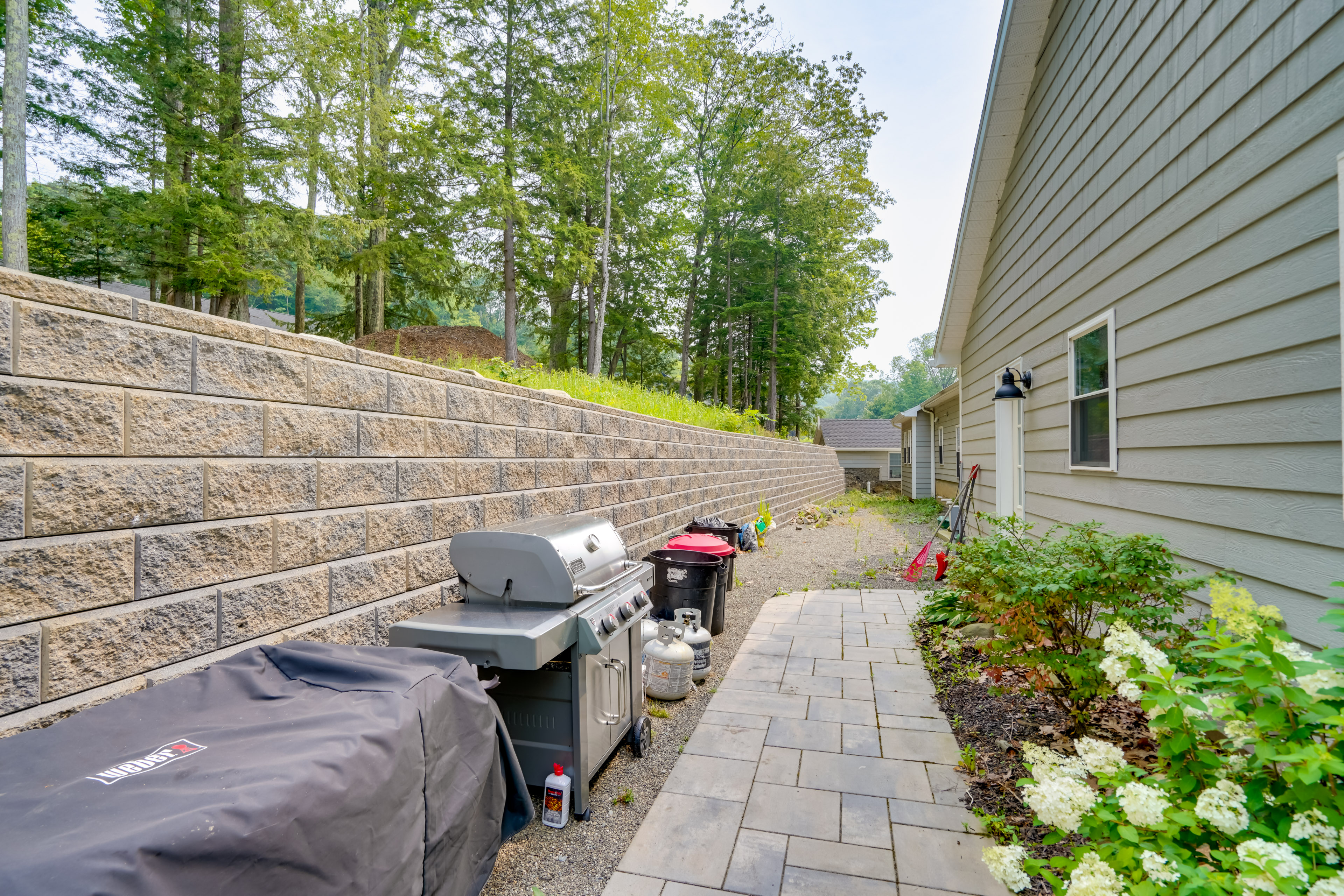 Fire Pit + Views: Crooked Lake Group Getaway!