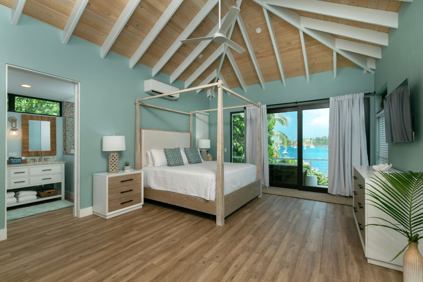 Villa Sol Mate New Listing