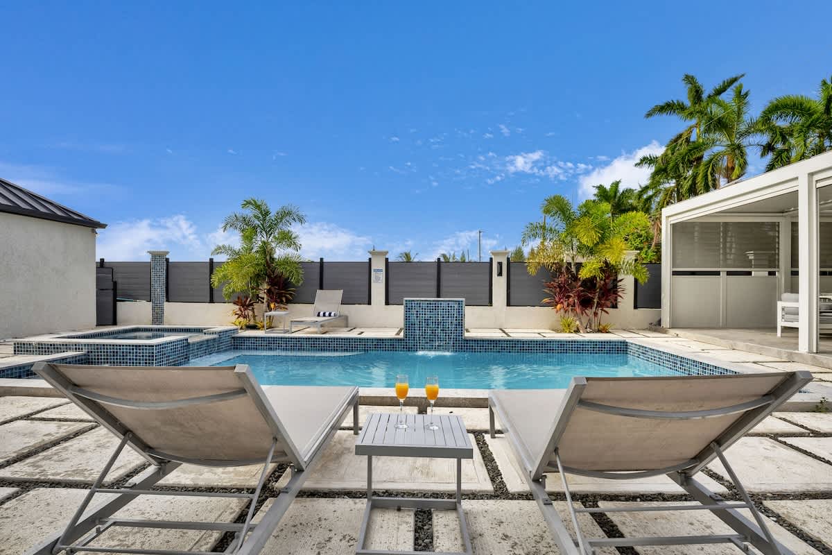 Las Olas Ocho Rios Villa Pool, Jacuzzi, & Chef