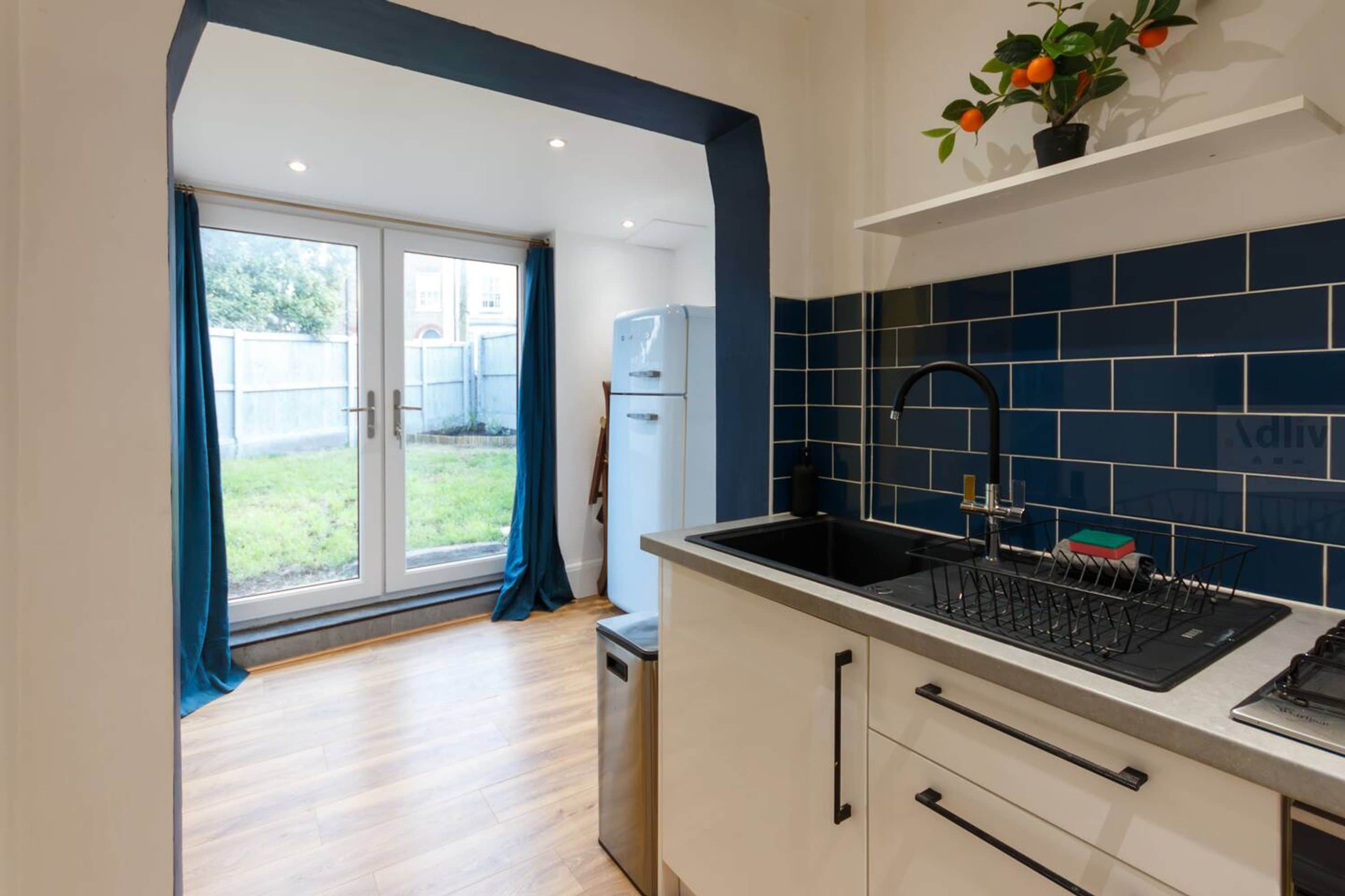 Cosy Margate Getaway  sleeps 5 By ADLIV