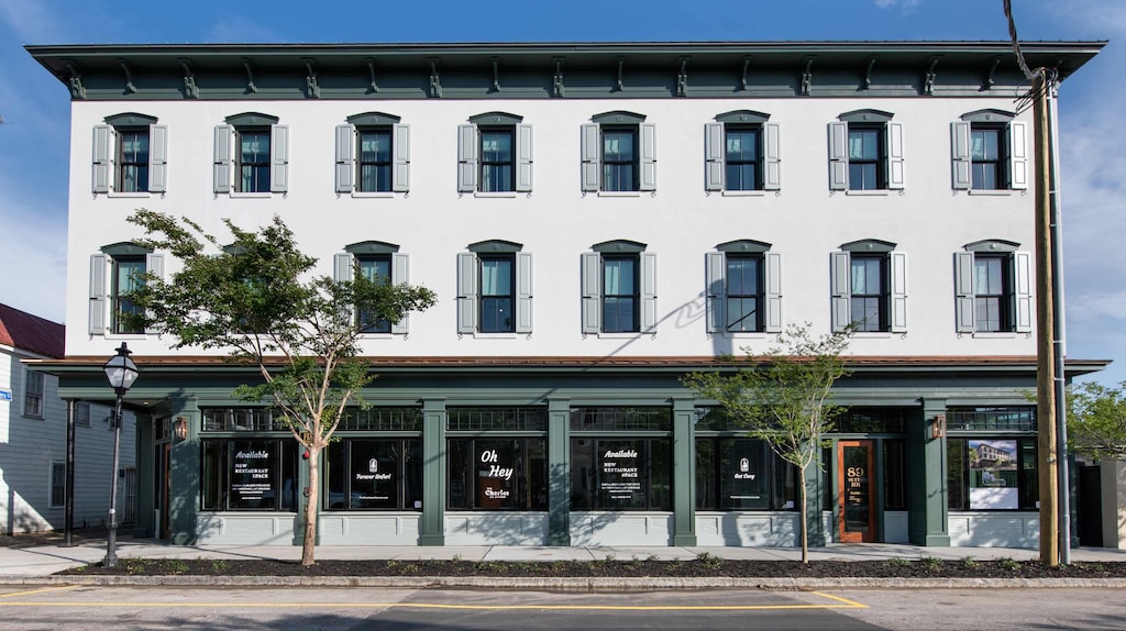 Exterior of the building from the front, Cannon Street 