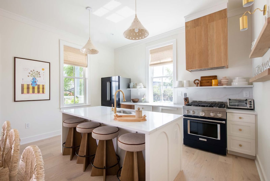 Fully equipped kitchen with everything you need to cook a meal plus seating for 4 at the island