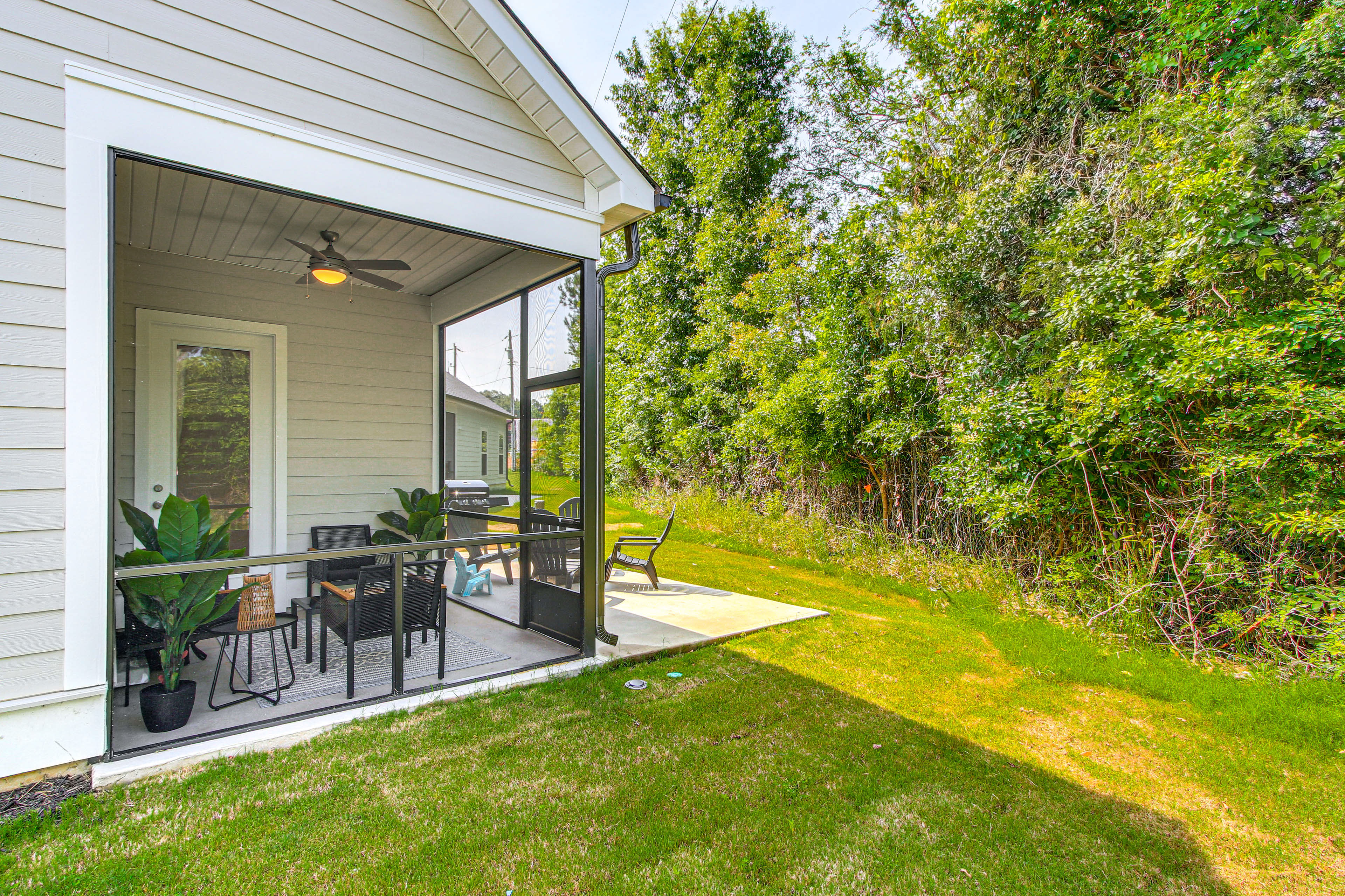 Walk to Boat Ramp: Lake Greenwood Getaway!