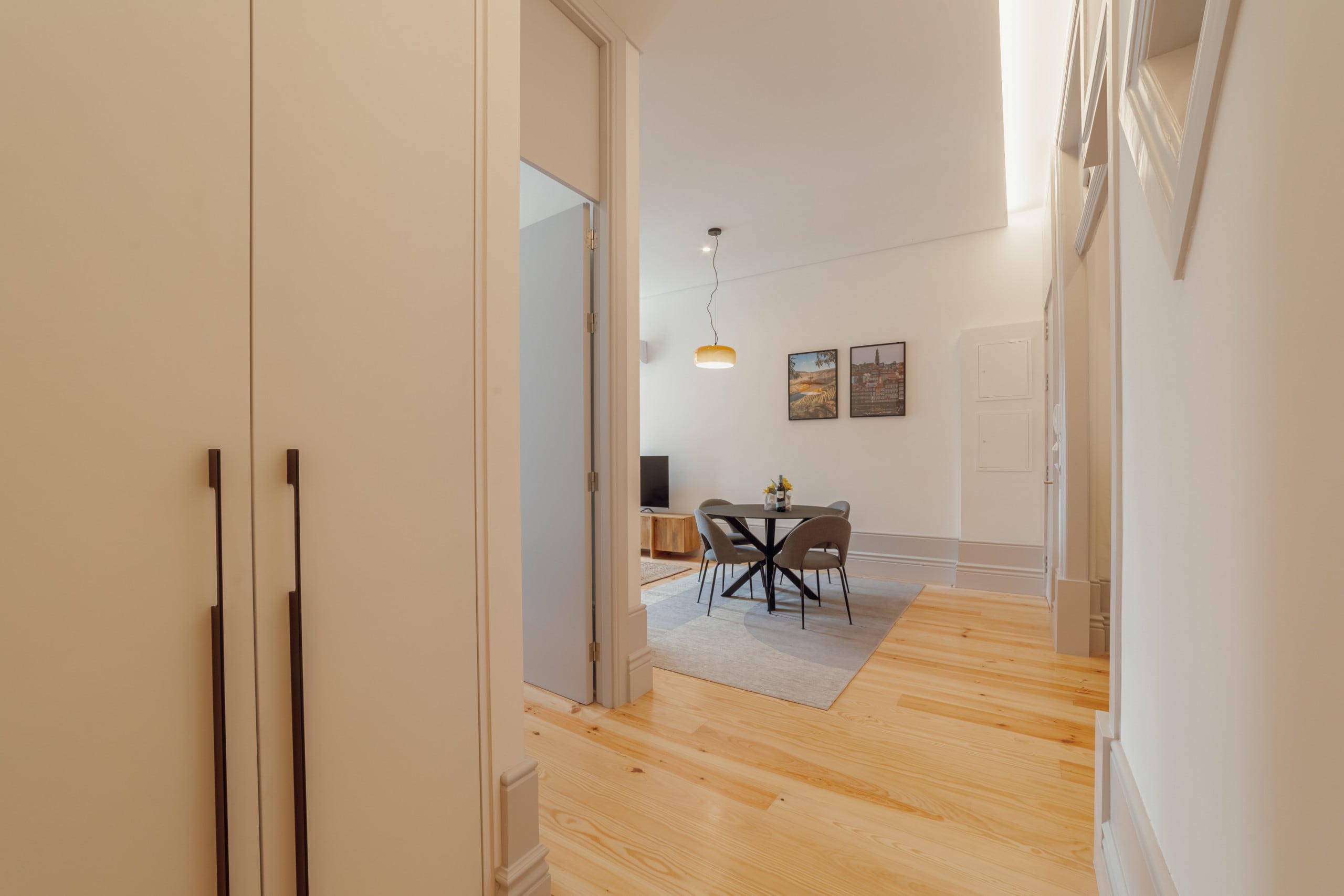 Downtown Gold Bolhao D by Vacationy