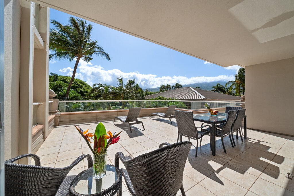 Open to fresh mountain air and endless skies, the lanai at Honua Kai Konea 230 is your private paradise.