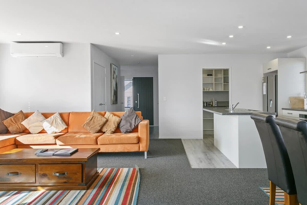 jC_39HukaHeightsDrive_14