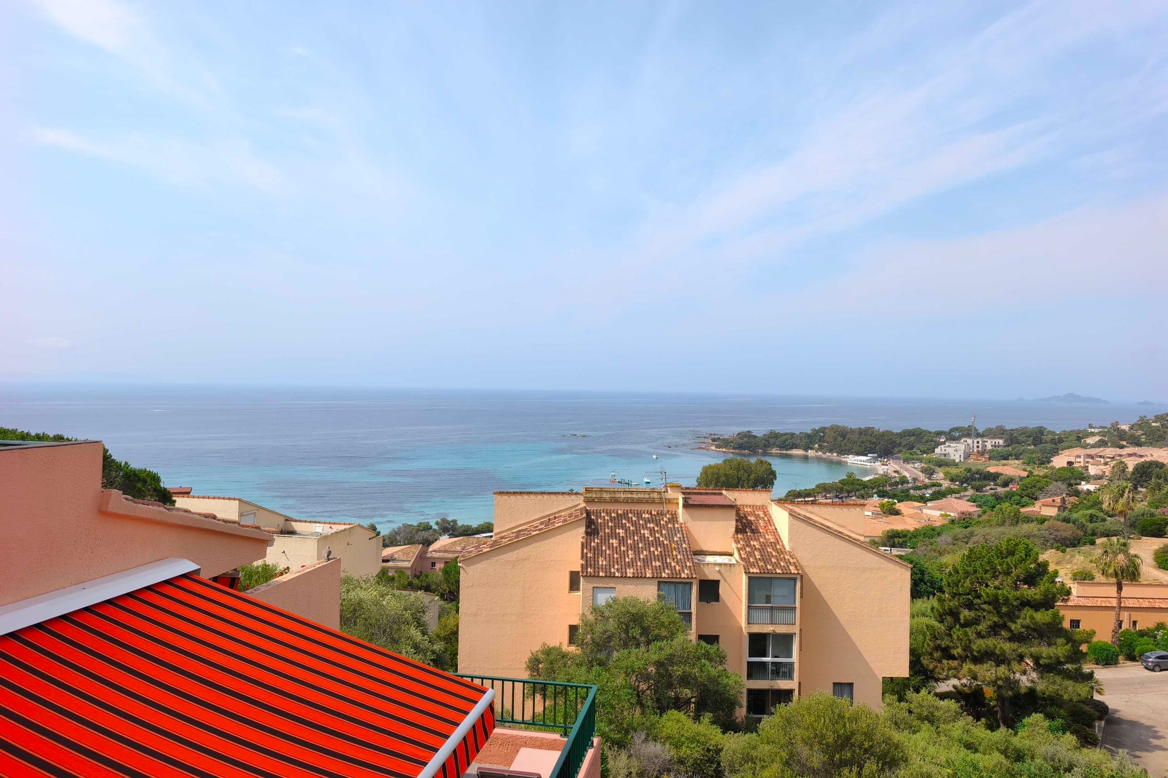 Apartment with balcony - sea view Apartment with balcony - sea view