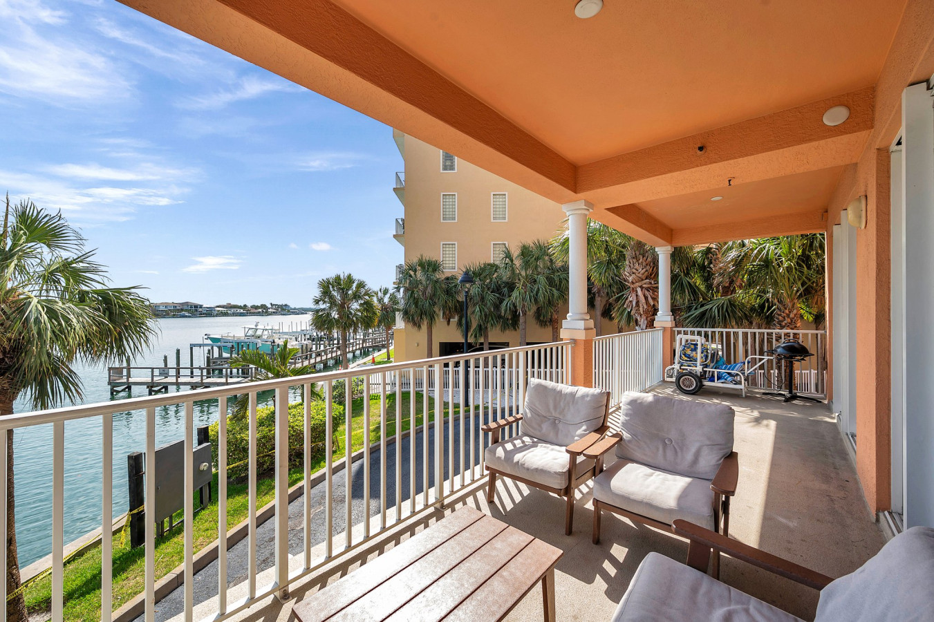 Property Image 2 - Harborview Grande #207